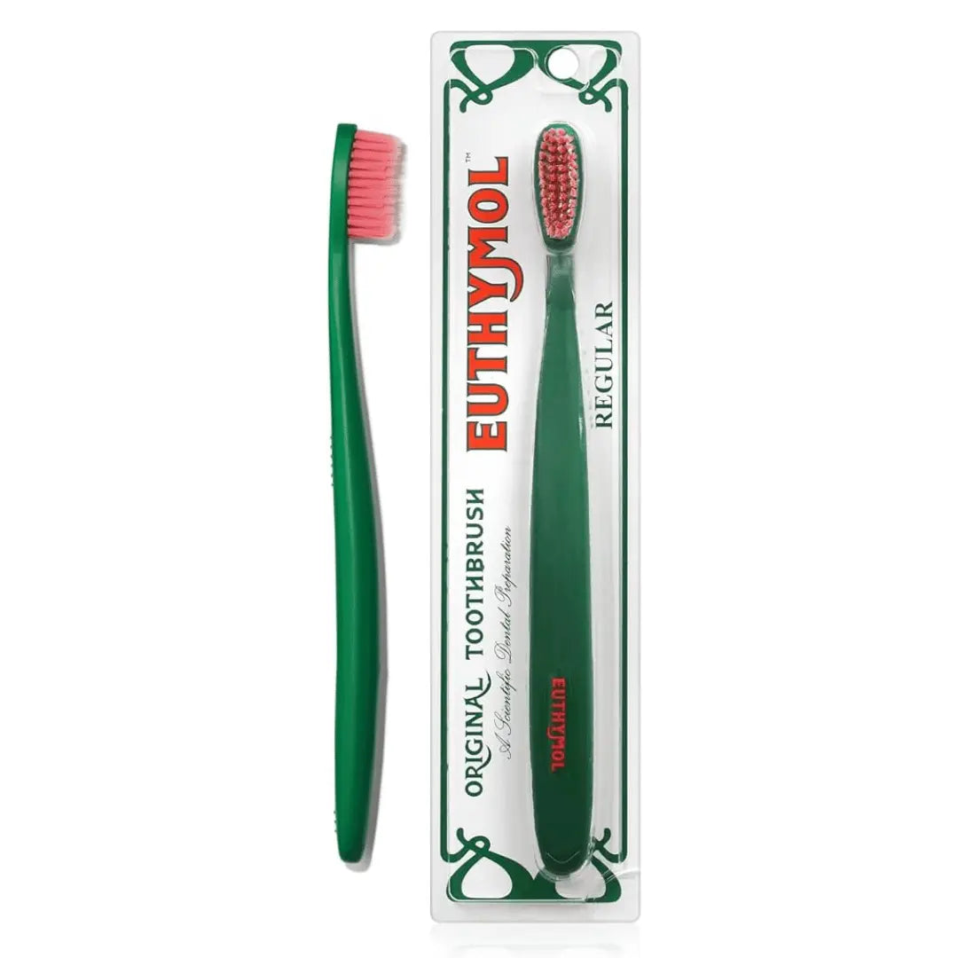 Euthymol Brosse à Dents Régulière, Petite Tête Complète Compacte, Poils Souples, Ergonomique Triple Courbe euthymol