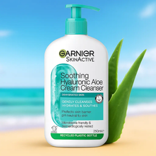 Charger l'image dans la galerie, Garnier Skinactive Crème Nettoyante Apaisante à l’Aloès 250ml GARNIER