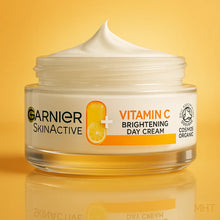 Charger l'image dans la galerie, Garnier Skinactive Crème de Jour Éclaircissante à la Vitamine C GARNIER