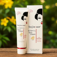 Charger l'image dans la galerie, Kojie San Crème éclaircissant SPF 15 avec hydro Moist 22 g KOJIE SAN