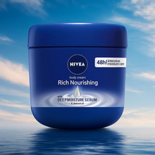 Charger l'image dans la galerie, Nivea Rich Crème Nourrissante Avec Sérum Hydratant En Profondeur 400 ml NIVEA