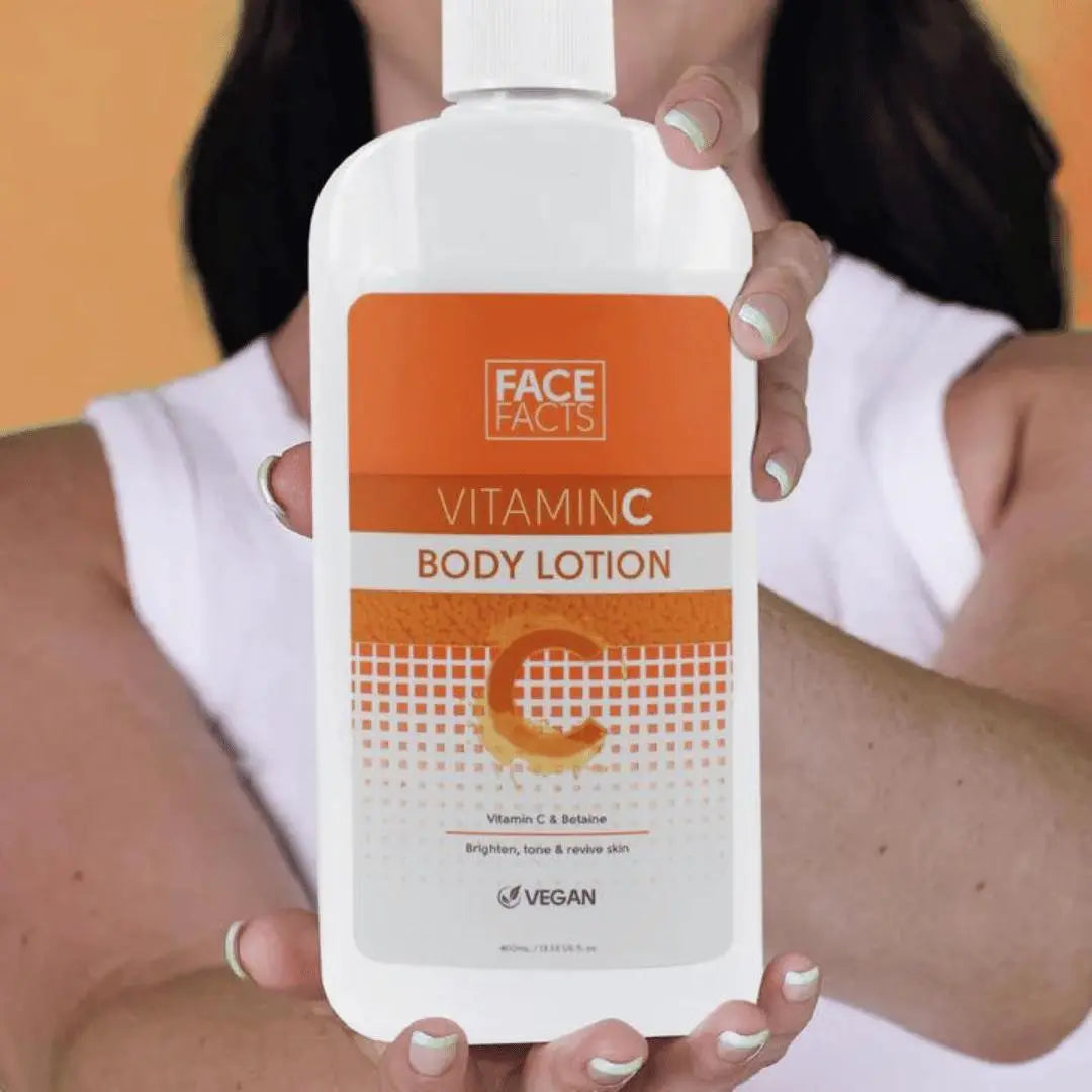 0 Face Facts Lotion pour le corps à la vitamine C Face Facts