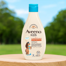 Charger l&#39;image dans la galerie, Apres-shampoing apaisant à l&#39;avoine et au beurre de karité pour enfants 250 ml AVEENO
