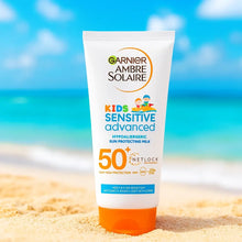 Charger l&#39;image dans la galerie, Garnier Ambre Solaire Lait Solaire Hypoallergénique Protection enfant Spf50 200 ml GARNIER
