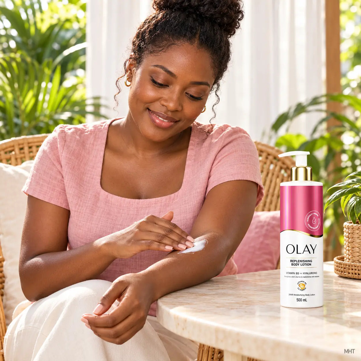 Lait Corps Hydratant Olay Replenishing Vitamine B5 + Acide Hyaluronique — 500 ml