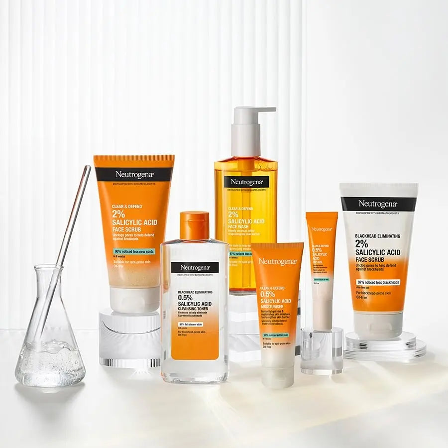 NEUTROGENA Nettoyant pour le visage à l'acide salicylique à 2 % Clear & Defend NEUTROGENA