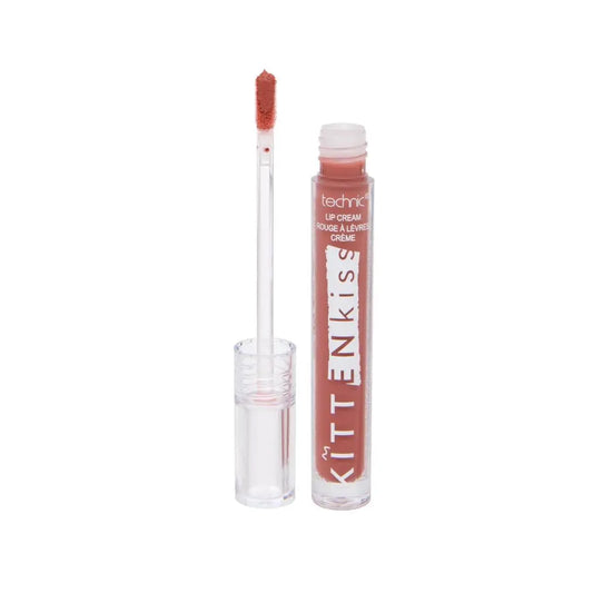 Rouge à lèvres liquide Kitten Kiss Twice Shy technic